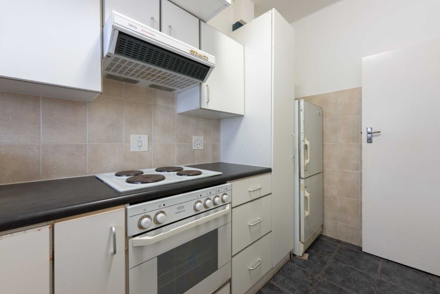 To Let 1 Bedroom Property for Rent in Sea Point Western Cape